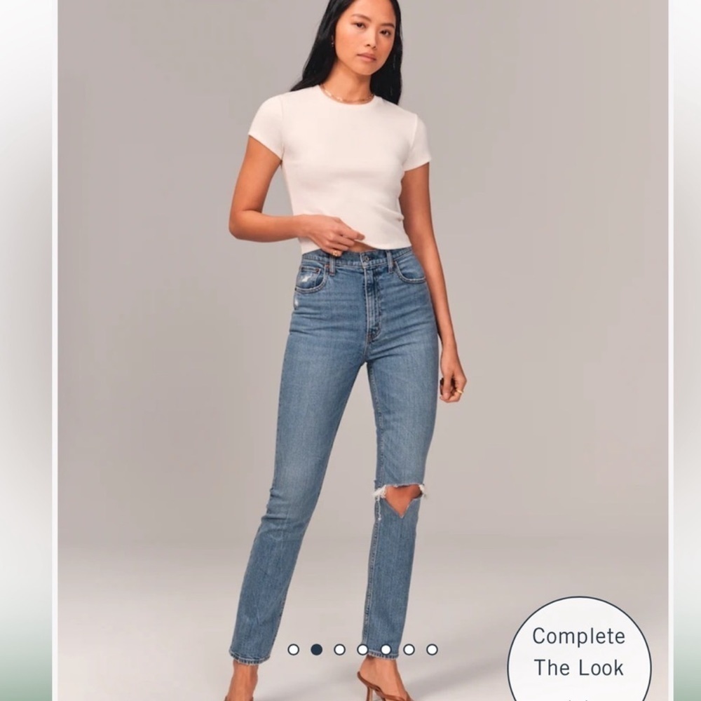 NWT Abercrombie & Fitch 90s slim straight distressed high rise jeans 35/20s